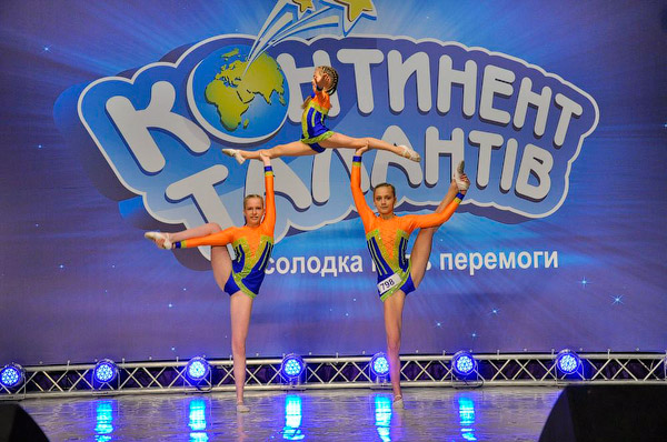 Акробатическое трио цирковой студии «Надежда» (Харьков): эти участники «КОНТИНЕНТа талантов» ближе всех к звездам.